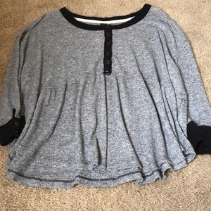 Mid sleeve shirt